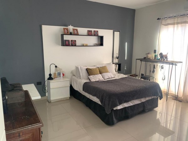 Casa en Venta En Altos de Campo Grande Pilar. 3 Dorm en Suite Pileta Gran Galería y Jardín