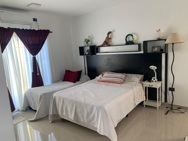 Casa en Venta En Altos de Campo Grande Pilar. 3 Dorm en Suite Pileta Gran Galería y Jardín