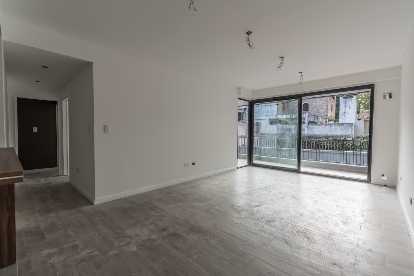 Venta Departamento Tres Amb Balcon Terraza Parrilla Coghlan Pasos de La Estacion