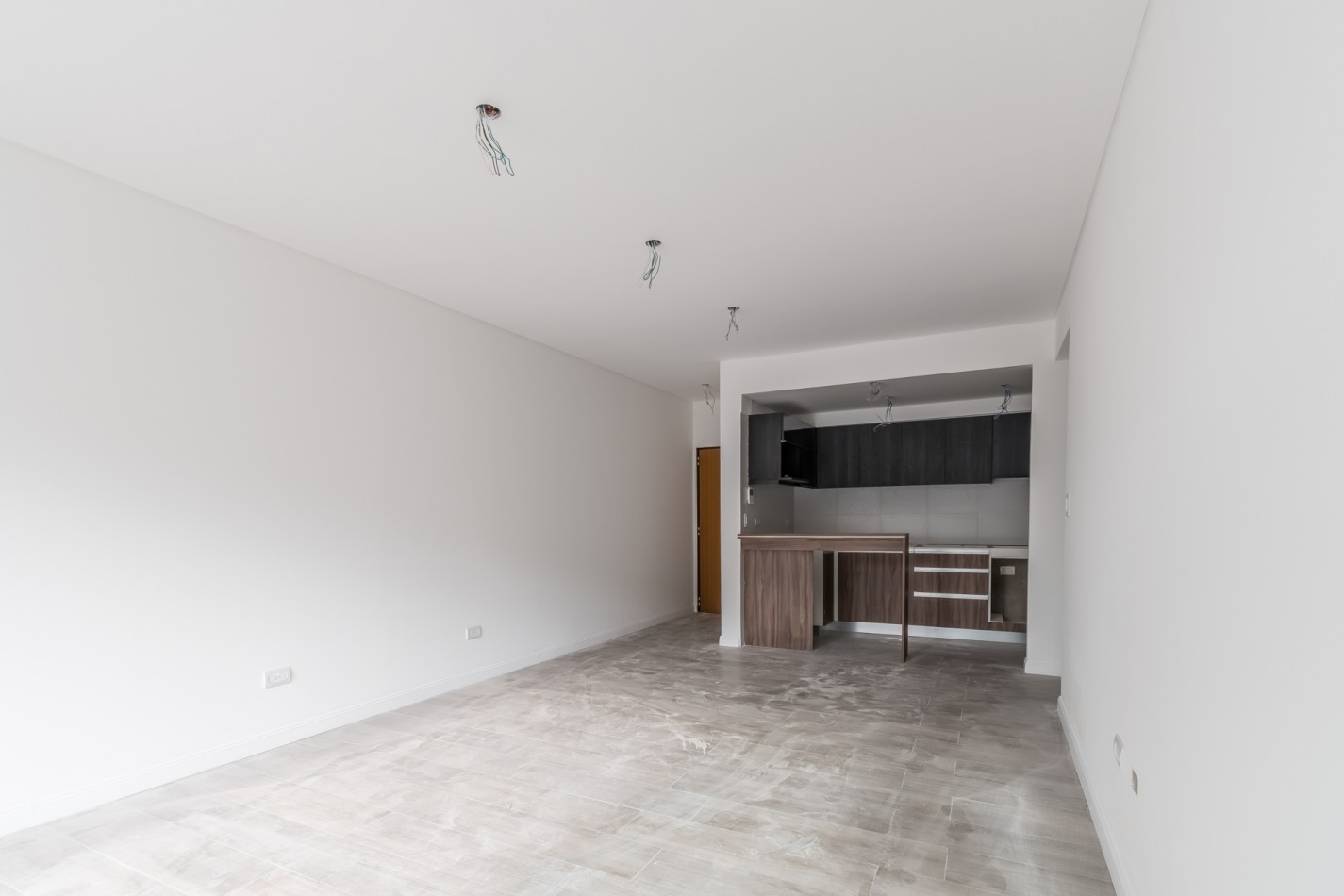 Venta Departamento Tres Amb Balcon Terraza Parrilla Coghlan Pasos de La Estacion