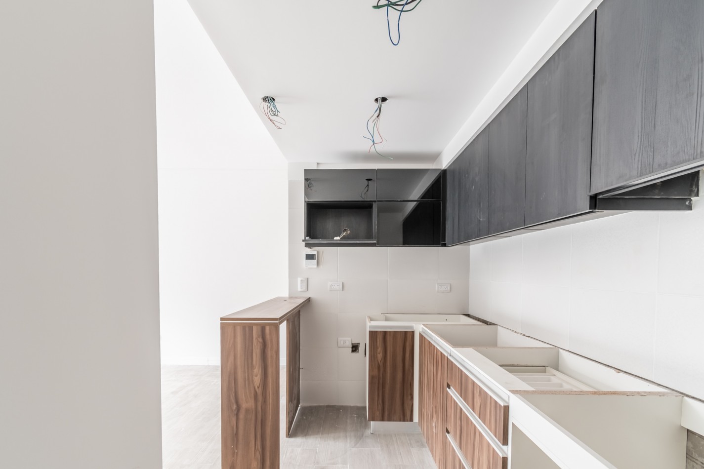 Venta Departamento Tres Amb Balcon Terraza Parrilla Coghlan Pasos de La Estacion