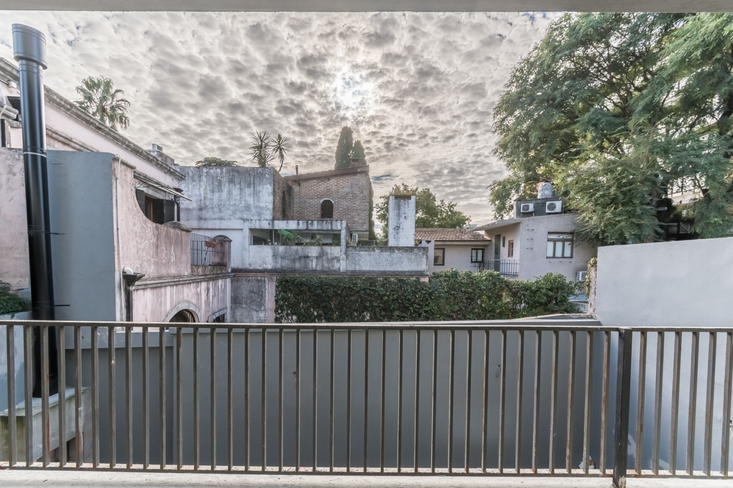 Venta Departamento Tres Amb Balcon Terraza Parrilla Coghlan Pasos de La Estacion