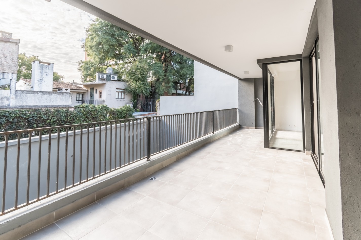 Venta Departamento Tres Amb Balcon Terraza Parrilla Coghlan Pasos de La Estacion