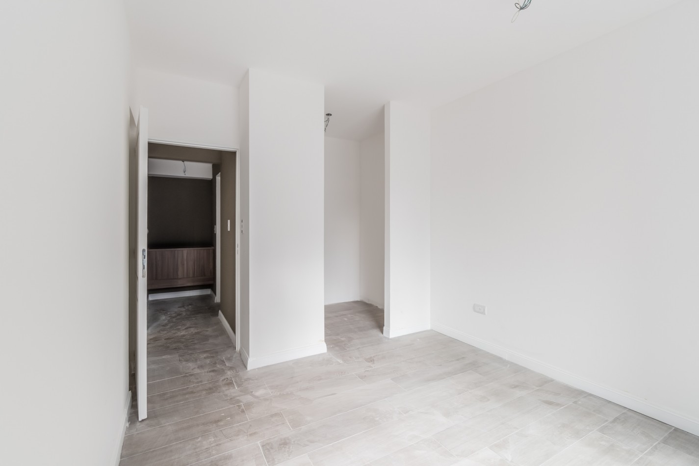 Venta Departamento Tres Amb Balcon Terraza Parrilla Coghlan Pasos de La Estacion