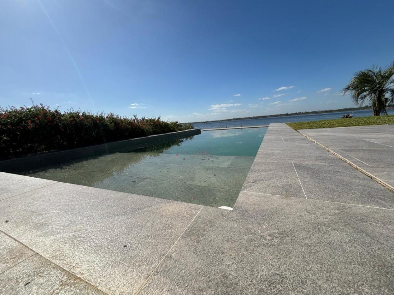 Casa 6 Amb a Estrenar en Venta, Lote Al Lago en Barrio Marinas. Puertos del Lago