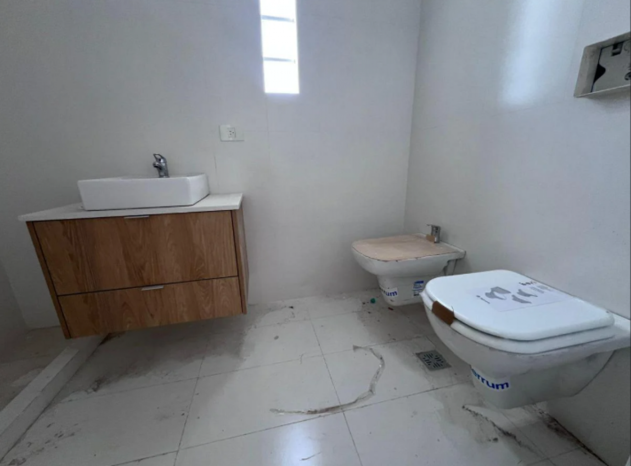 Venta Departamento Tres Ambientes con Balcon Terraza con Parrilla Villa Urquiza