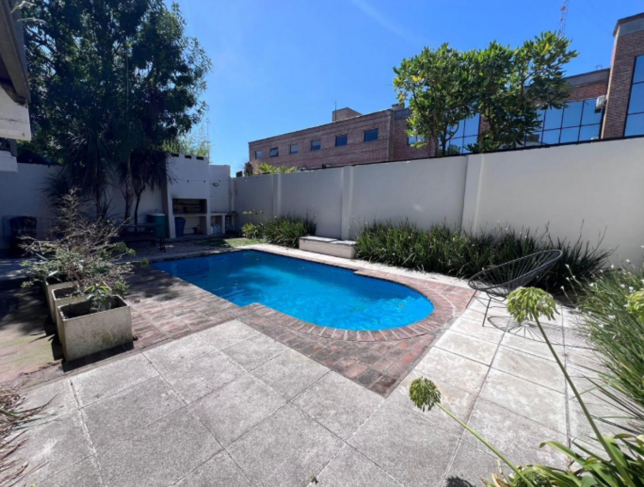 Apto Credito Venta Departamento Tres Ambientes con Cochera en San Isidro