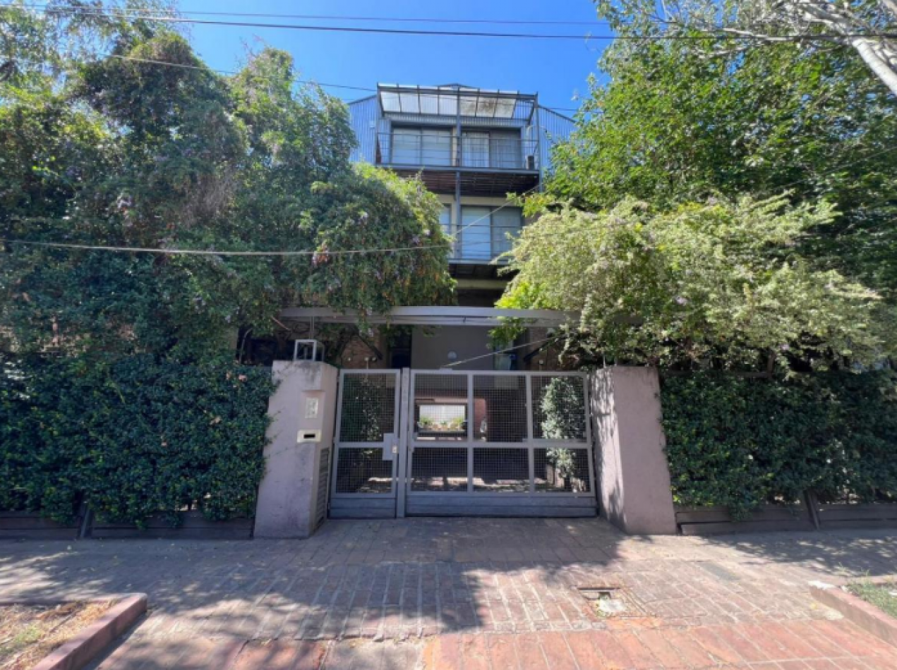 Apto Credito Venta Departamento Tres Ambientes con Cochera en San Isidro