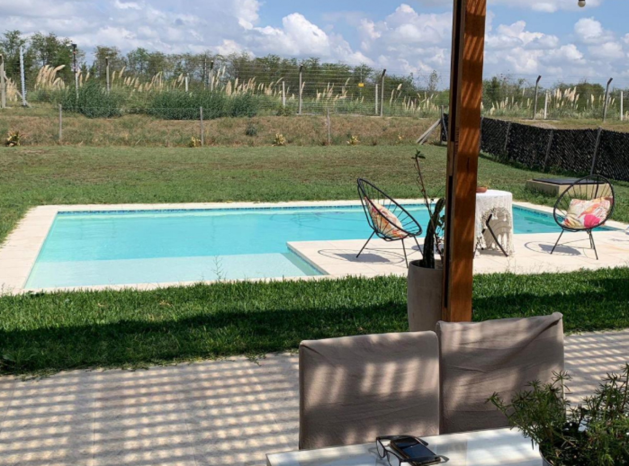 Venta Excelente Casa en San Sebastian C/pileta 3 Dorm. Fondo Libre a La Reserva
