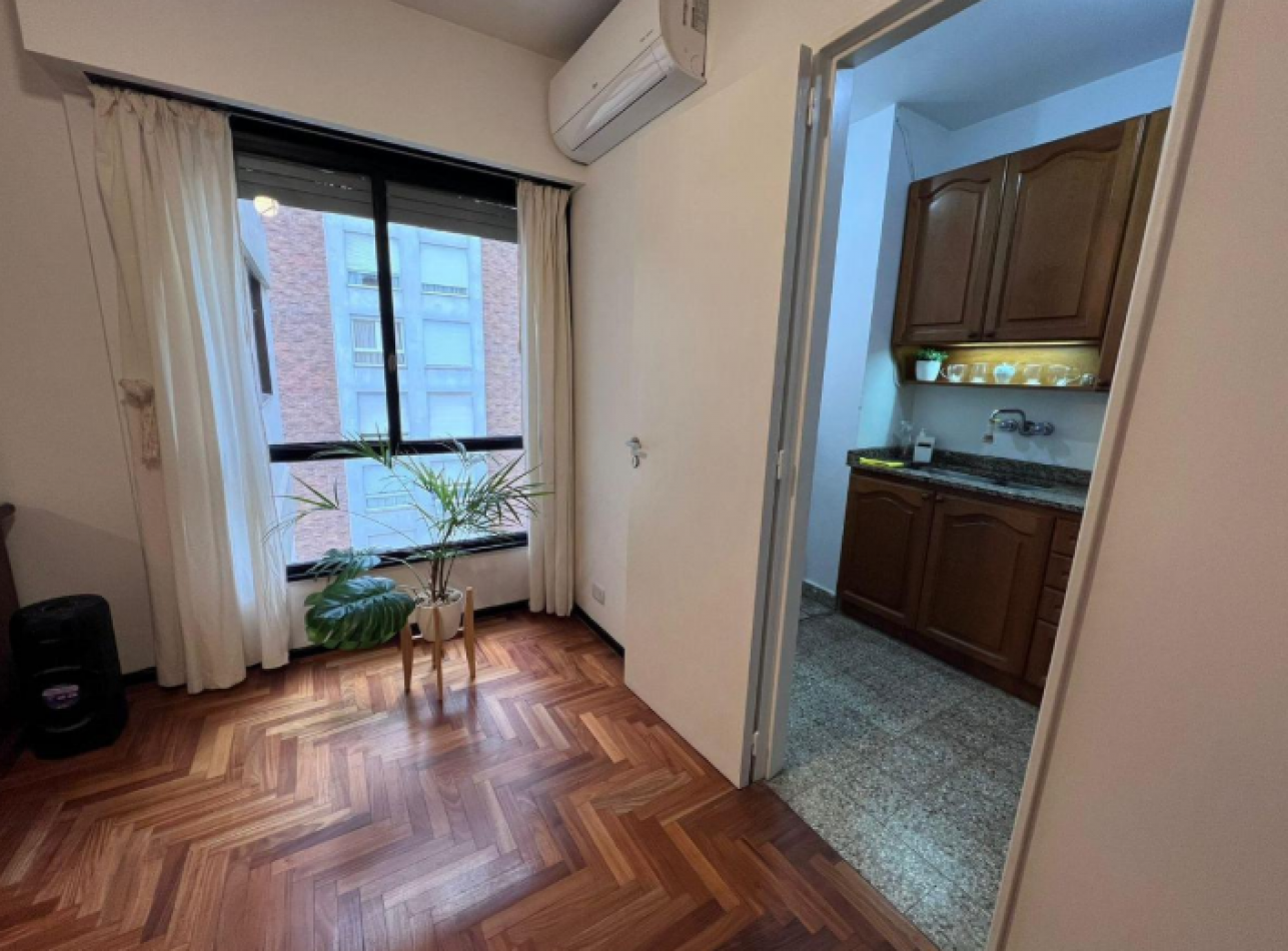 Venta Apto Credito Departamento Tres Ambientes con Cochera y Baulera en Acassuso