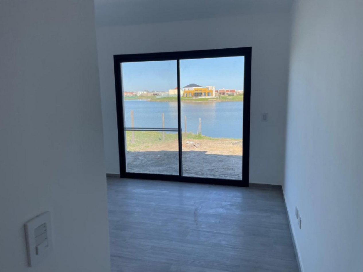 Venta Casa a La Laguna en San Sebastian Area (7)