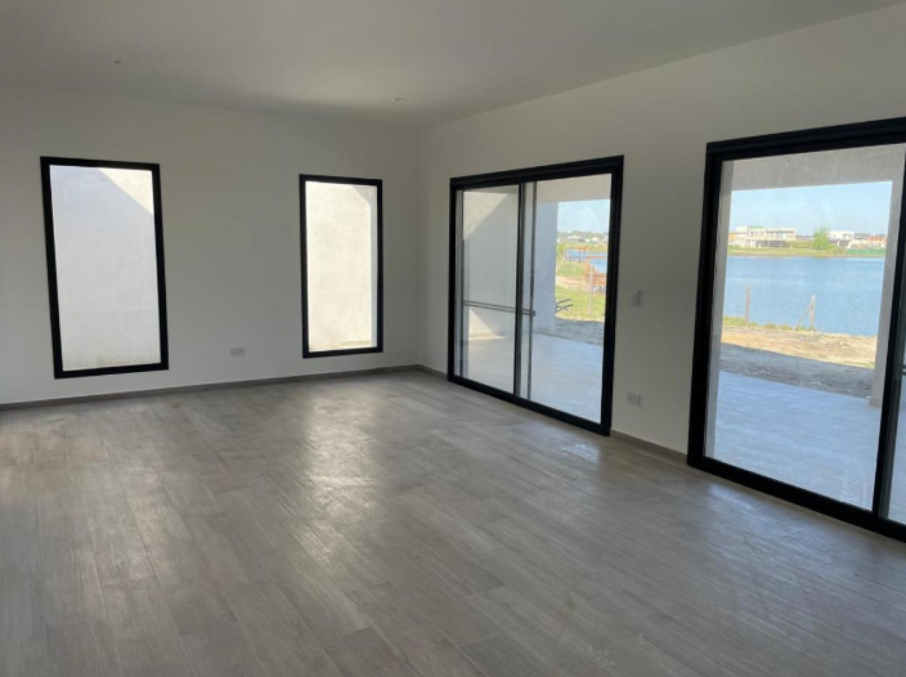 Venta Casa a La Laguna en San Sebastian Area (7)