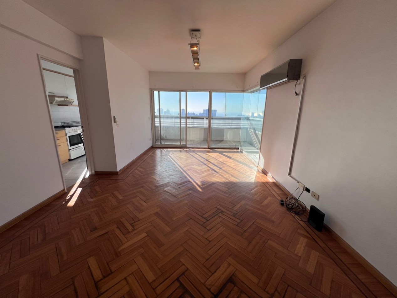 Apto Credito Venta Departamento Tres Ambientes Vista Al Rio y Coch Vicente Lopez