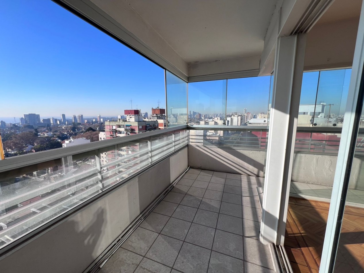 Apto Credito Venta Departamento Tres Ambientes Vista Al Rio y Coch Vicente Lopez