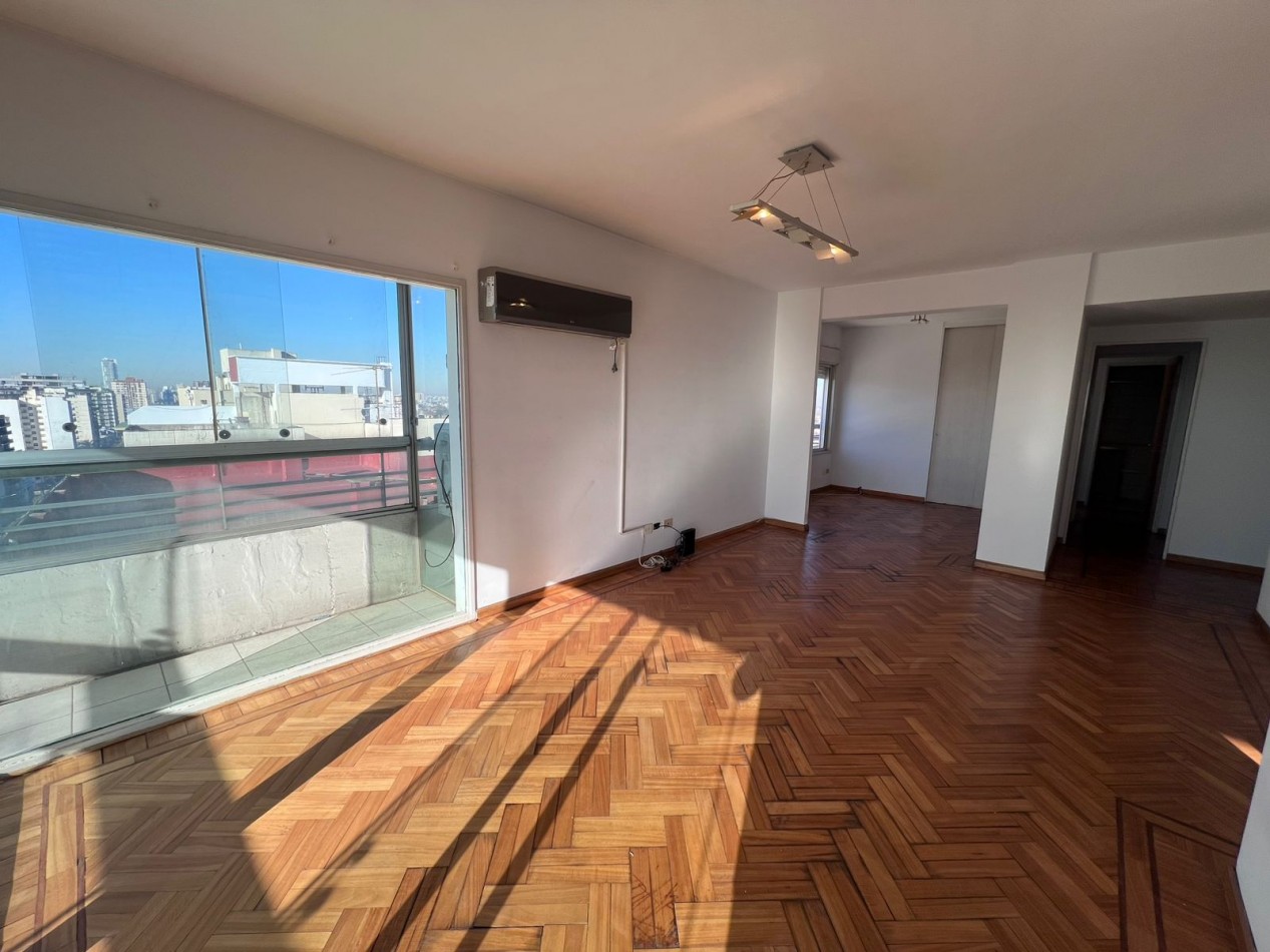 Apto Credito Venta Departamento Tres Ambientes Vista Al Rio y Coch Vicente Lopez