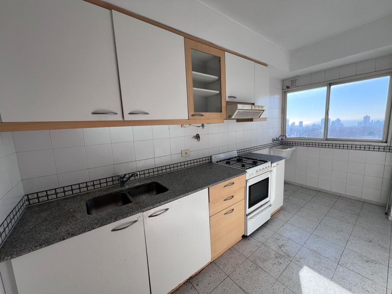 Apto Credito Venta Departamento Tres Ambientes Vista Al Rio y Coch Vicente Lopez