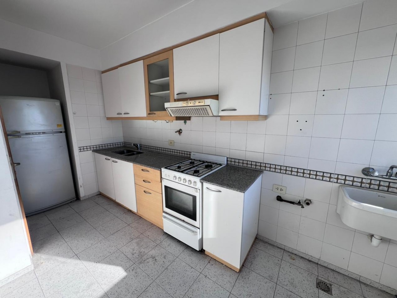 Apto Credito Venta Departamento Tres Ambientes Vista Al Rio y Coch Vicente Lopez