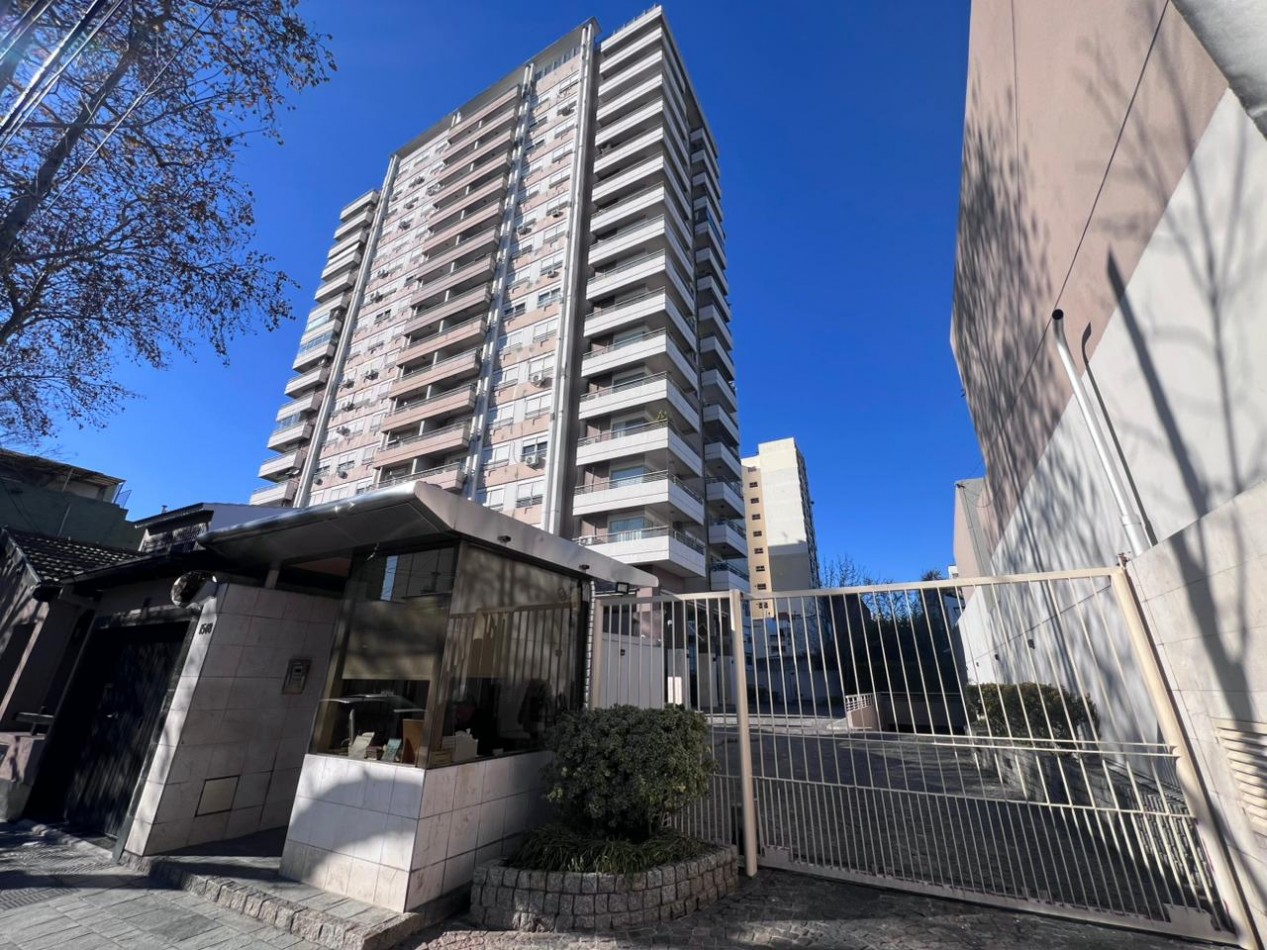 Apto Credito Venta Departamento Tres Ambientes Vista Al Rio y Coch Vicente Lopez