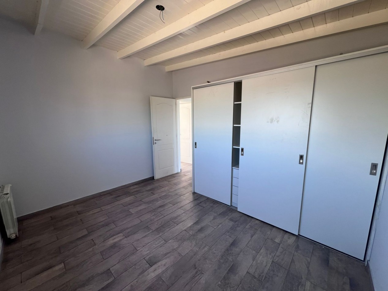 VENTA casa de tres dormitorios con pileta en San Ramiro Pilar del ESte