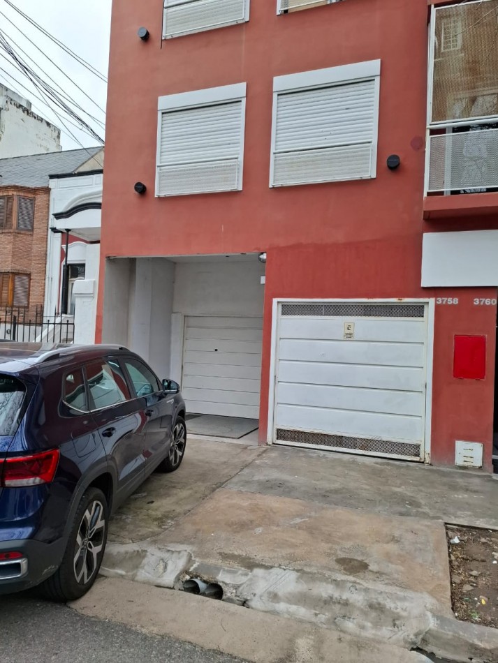 Venta cochera fija y cubierta en Floresta