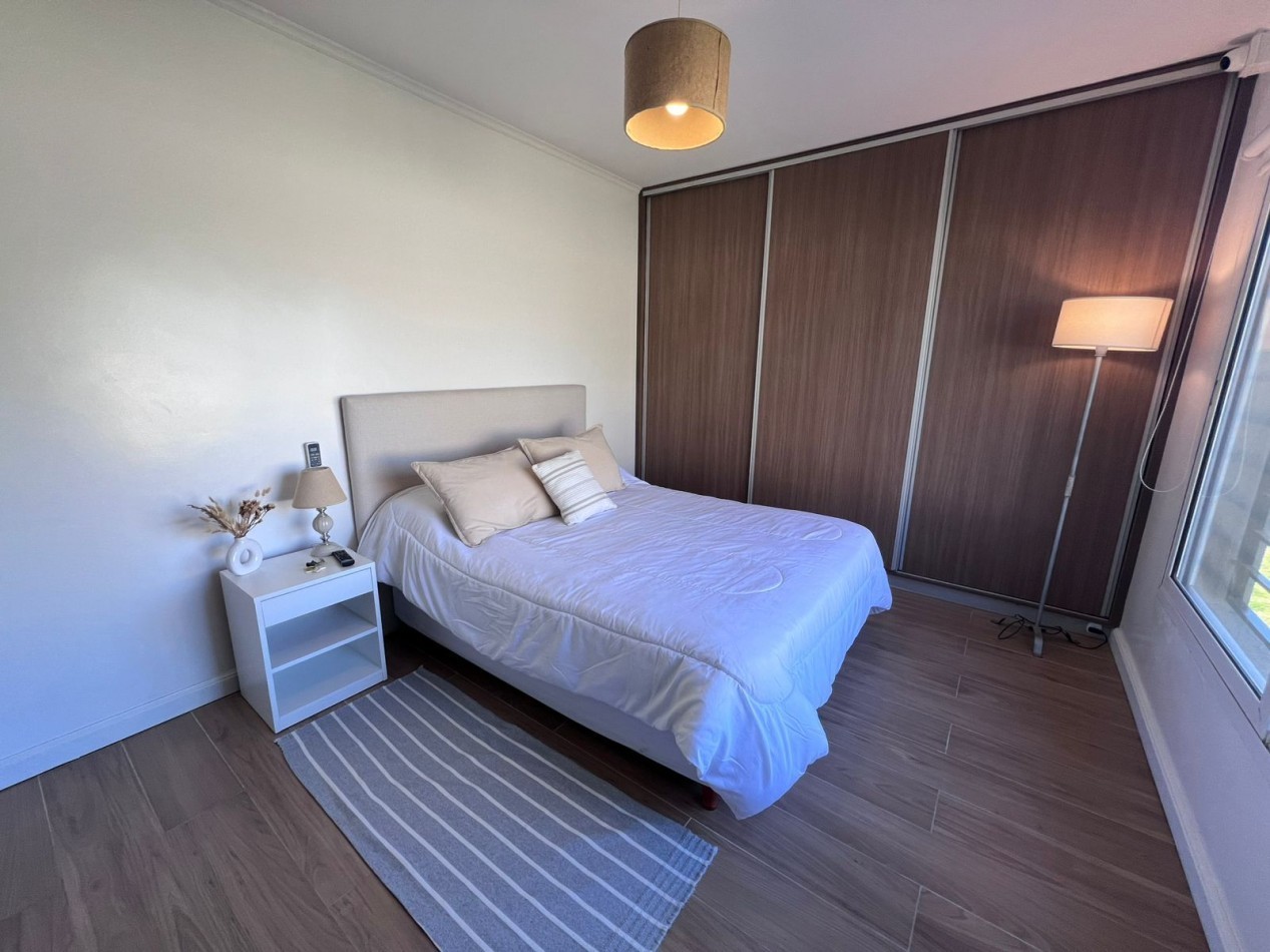 APTO CREDITO VENTA casa tres dormitorios jardin, pileta, cochera cubierta en Pacheco