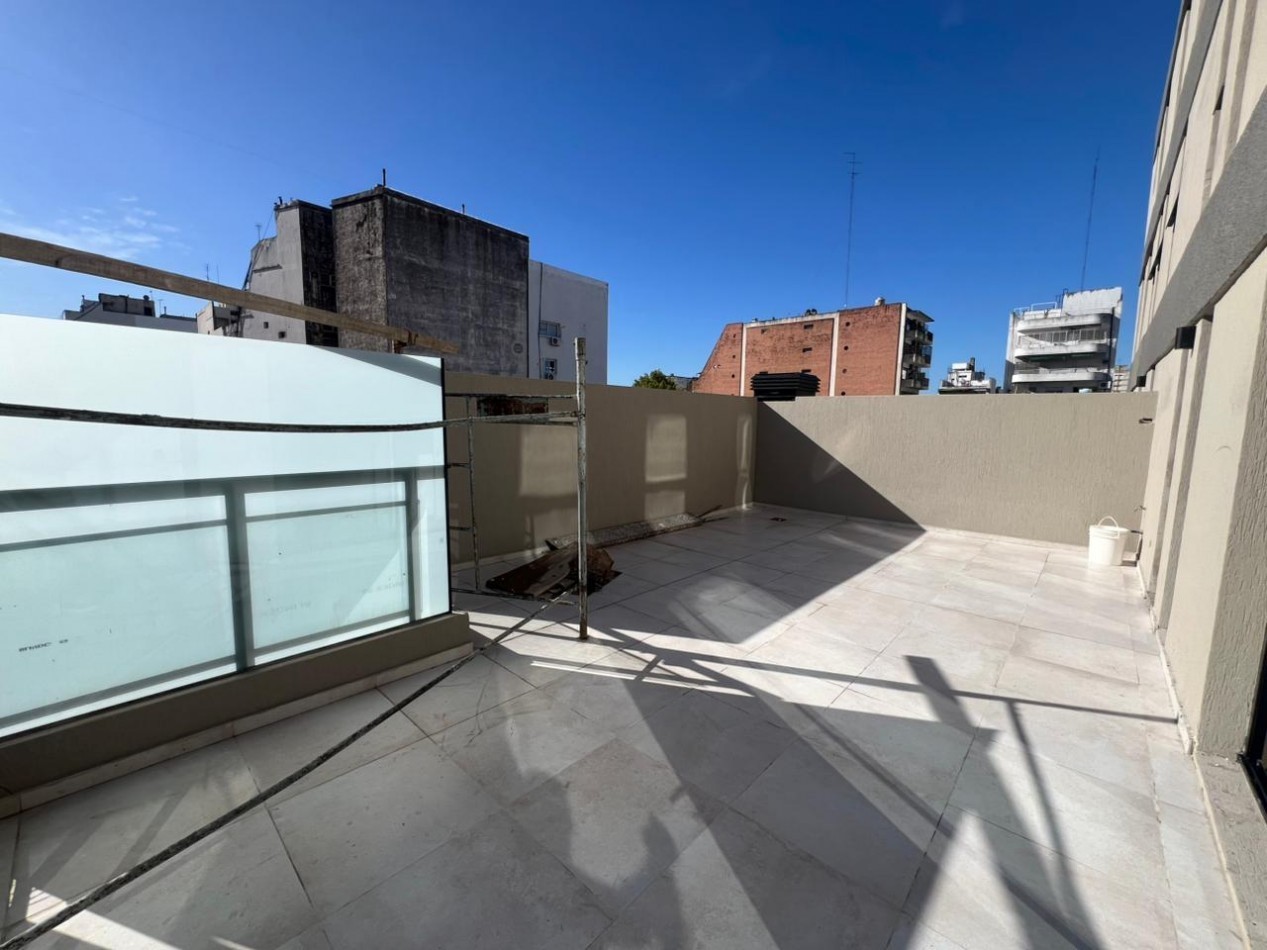 UNICO: 2 AMBIENTES CON TERRAZA PRIVADA DE 40 M² - PLANTA FLEXIBLE (EXPANDIBLE A 3)