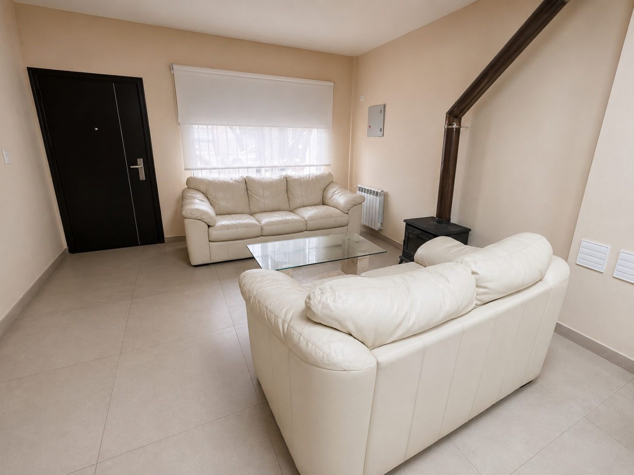 DUPLEX MODERNO CON JARDIN PRIVADO - 130 M² CUBIERTOS + JARDIN