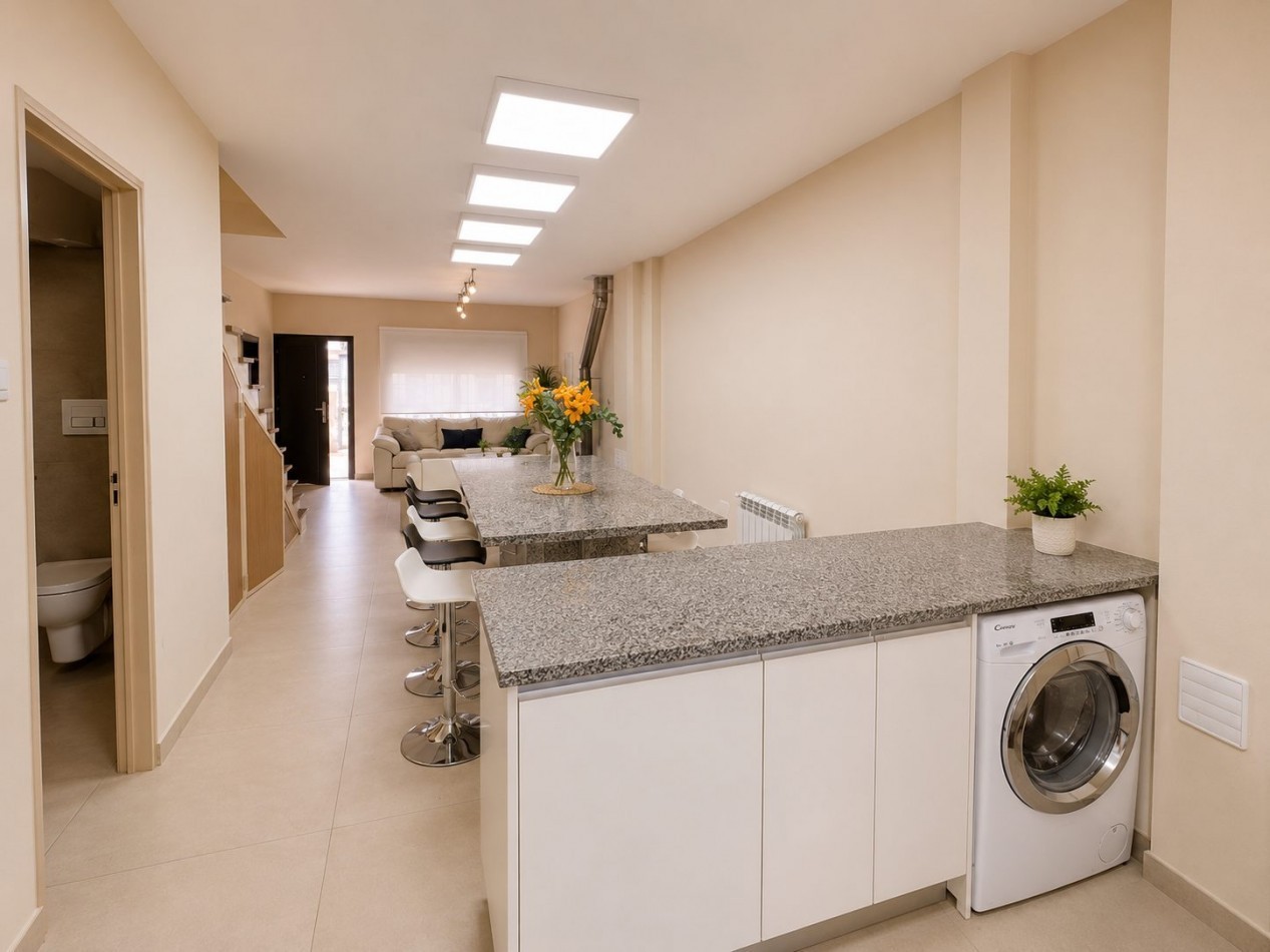 DUPLEX MODERNO CON JARDIN PRIVADO - 130 M² CUBIERTOS + JARDIN
