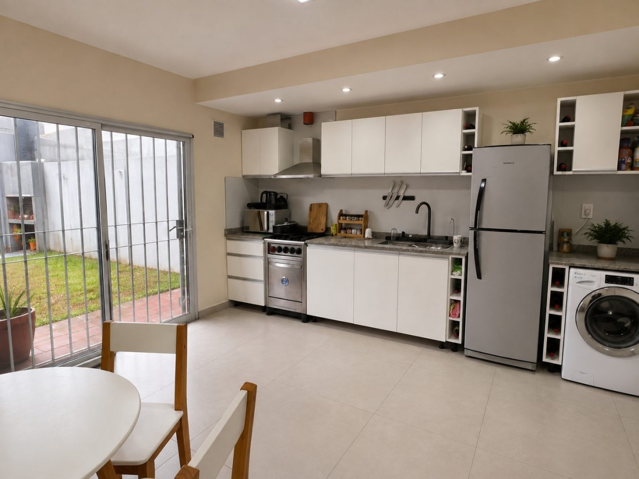 DUPLEX MODERNO CON JARDIN PRIVADO - 130 M² CUBIERTOS + JARDIN