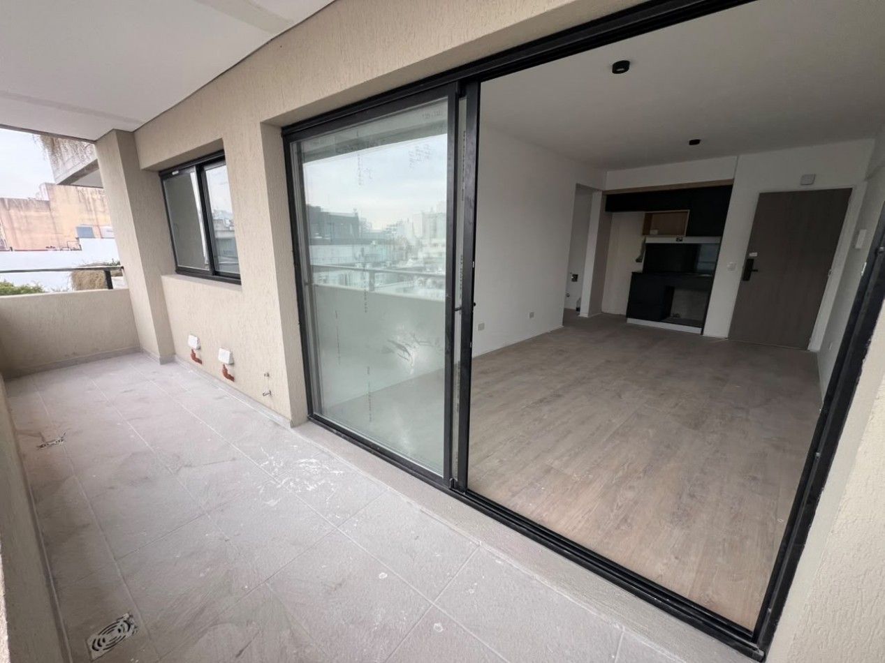  Venta en Construccion Depto 2 Ambientes en Parque Chas a m del Subte B