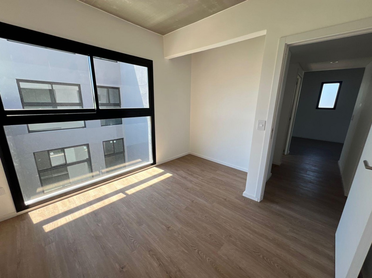 Departamento en venta en Villa Urquiza 4 ambientes en construccion con balcon y patio, piso 1