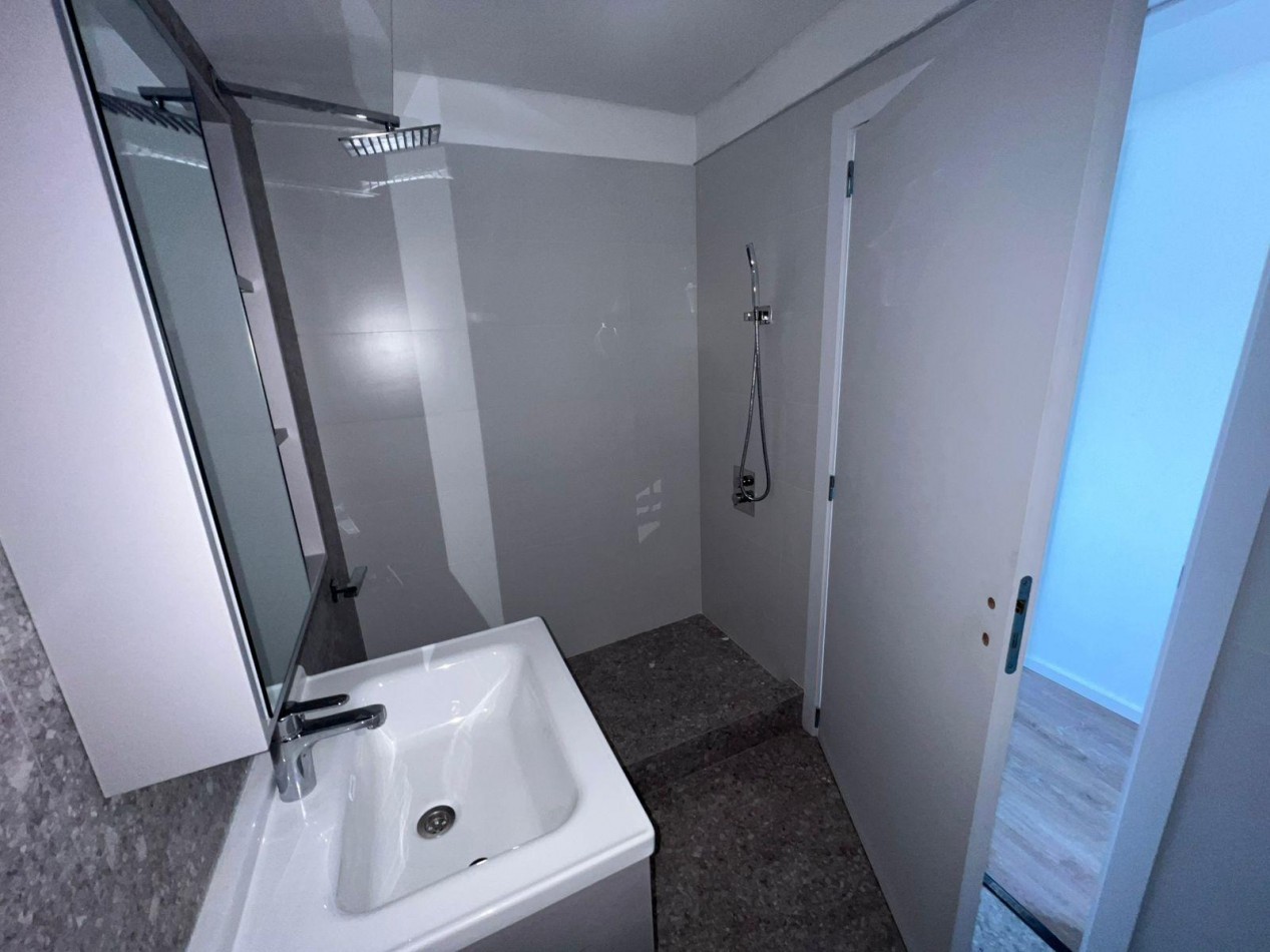 Departamento en venta en Villa Urquiza 4 ambientes en construccion con balcon y patio, piso 1