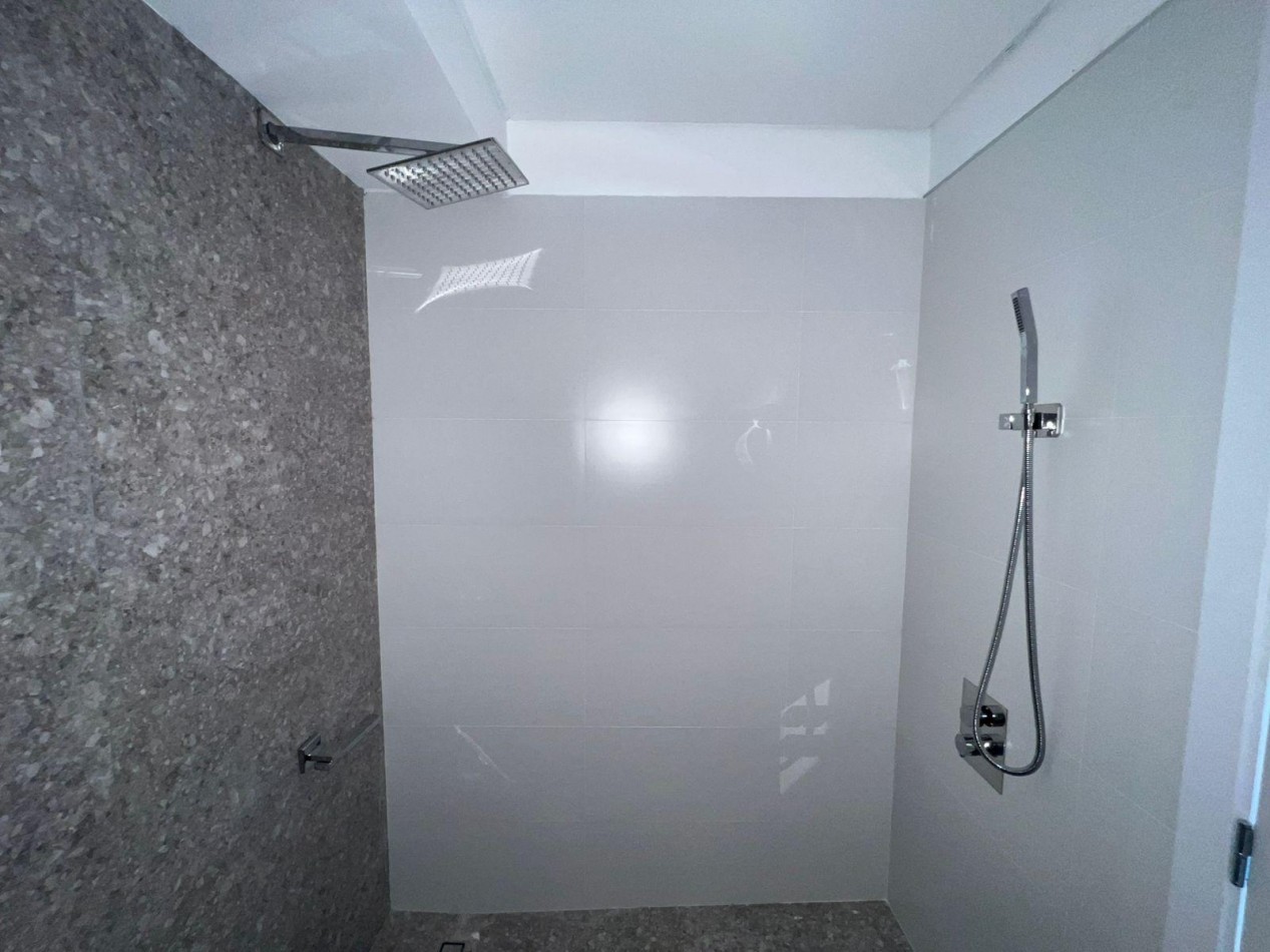 Departamento en venta en Villa Urquiza 4 ambientes en construccion con balcon y patio, piso 1