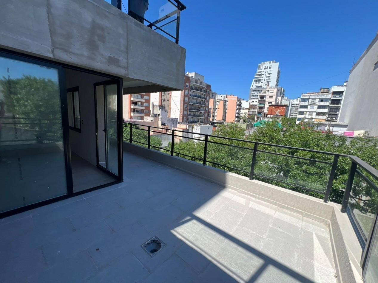 Departamento tres ambientes con terraza en venta en Villa Crespo a estrenar entrega inmediata