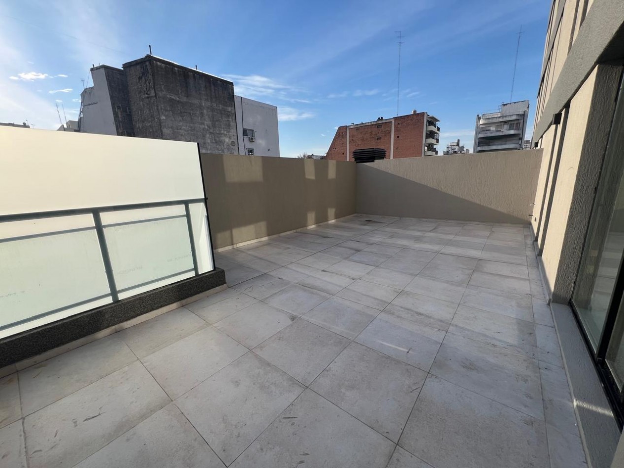 Departamento dos ambientes con terraza en venta en Villa Crespo