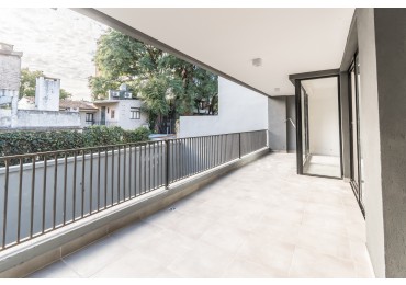 Venta Departamento Tres Amb Balcon Terraza Parrilla Coghlan Pasos de La Estacion