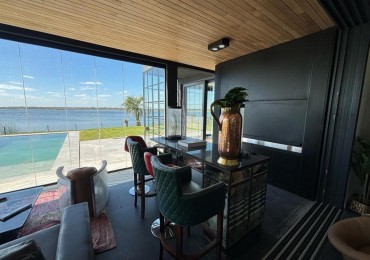 Casa 6 Amb a Estrenar en Venta, Lote Al Lago en Barrio Marinas. Puertos del Lago