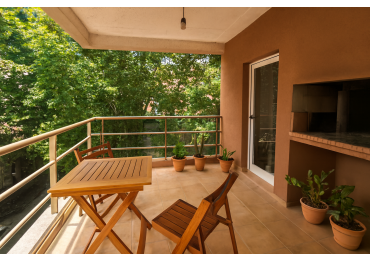 Apto credito Venta departamento 3 ambientes con balcon terraza y cochera fija San Martin Centro