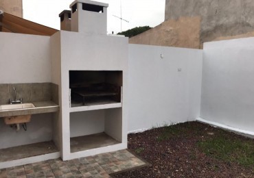 Casa Tipo Duplex en Alquiler en Barrio de Vicenzo Chico Sin Expensas