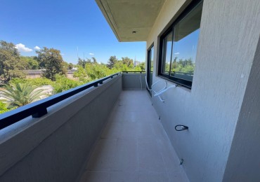 Departamento en venta en Villa Urquiza 4 ambientes en construccion con balcon y patio, piso 1